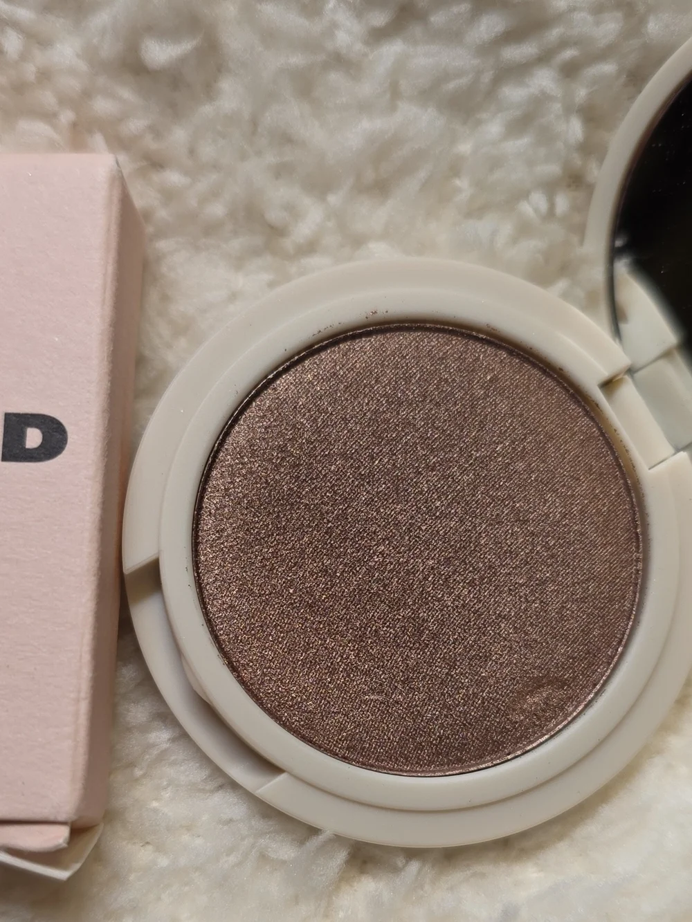 Jones Road Pressed Eyeshadow — Shimmery Taupe